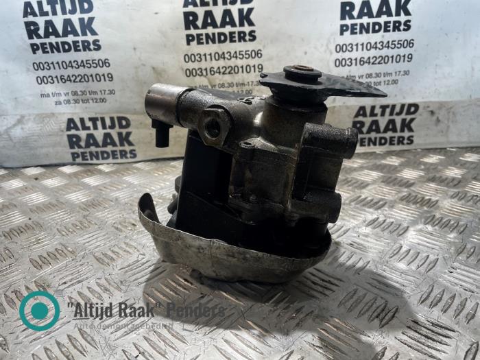 Gebruikte Pomp Servo Mercedes C (W204) 1.6 C-180K 16V BlueEfficiency Prijs op aanvraag aangeboden door "Altijd Raak" Penders