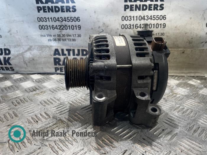 Gebruikte Dynamo Toyota Land Cruiser V8 (J20) 4.5 D-4D 32V Prijs op aanvraag aangeboden door "Altijd Raak" Penders