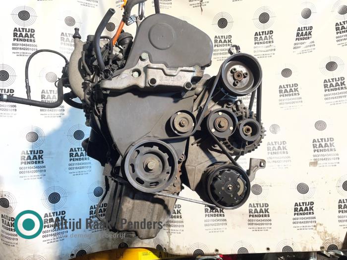 Gebruikte Motor Volkswagen Golf IV (1J1) 1.6 FSI 16V Prijs op aanvraag aangeboden door "Altijd Raak" Penders