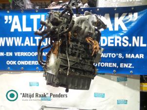 Motor van een Volkswagen Passat (3B3) 1.9 TDI 100 2002