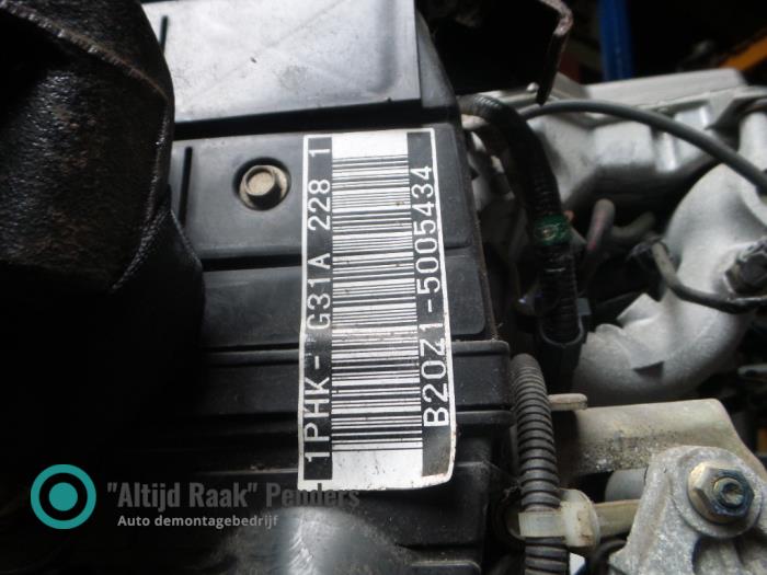 Motor van een Honda CR-V 2002