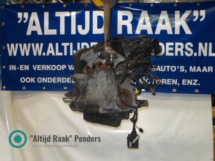 Gebruikte Motor Rover 200 Cabrio (XW) 216 16V Prijs op aanvraag aangeboden door "Altijd Raak" Penders