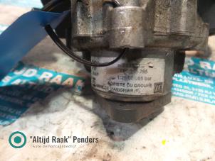 Gebruikte Stuurpomp Alfa Romeo 156 Prijs op aanvraag aangeboden door "Altijd Raak" Penders