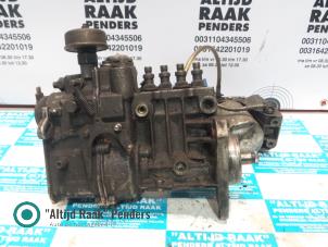 Gebruikte Dieselpomp Mercedes 200 - 500 Prijs op aanvraag aangeboden door "Altijd Raak" Penders