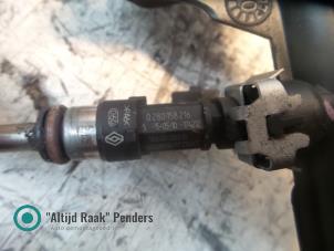 Gebruikte Verstuiver brug Renault Megane Prijs op aanvraag aangeboden door "Altijd Raak" Penders