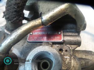 Gebruikte Servopomp Mercedes 200 - 500 Prijs op aanvraag aangeboden door "Altijd Raak" Penders