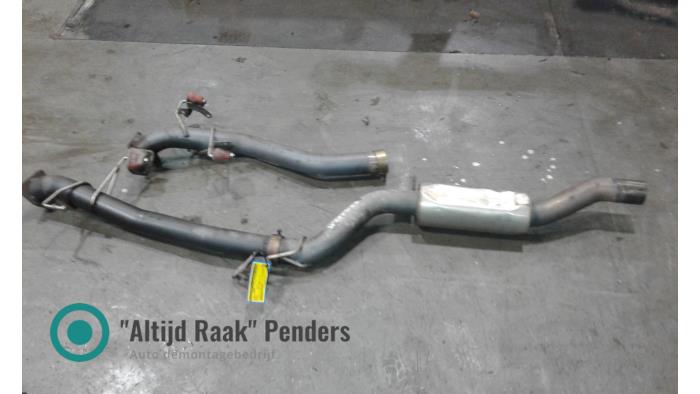Gebruikte Uitlaat (compleet) Porsche Cayenne (9PA) 4.5 V8 32V Turbo Prijs op aanvraag aangeboden door "Altijd Raak" Penders