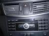 Radio CD Speler van een Mercedes E (W212), 2009 / 2016 E-300 CDI V6 24V BlueEfficiency, Sedan, 4Dr, Diesel, 2.987cc, 170kW (231pk), RWD, OM642852, 2011-03 / 2013-02, 212.021 2011