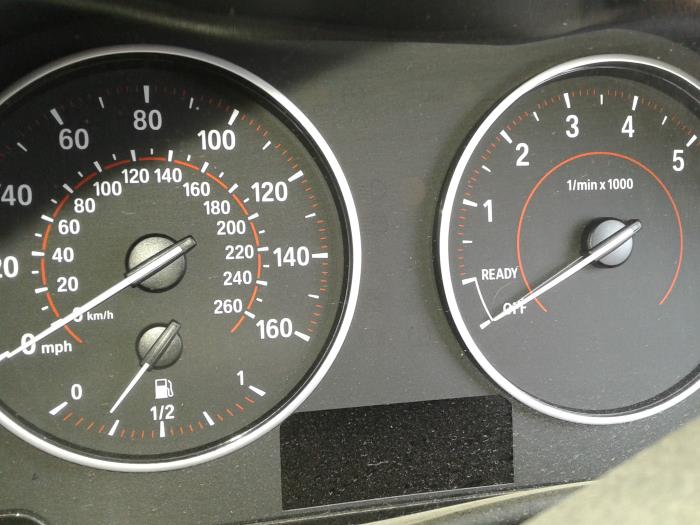 Kilometerteller KM van een BMW 1 serie (F21) M135i 3.0 24V 2014