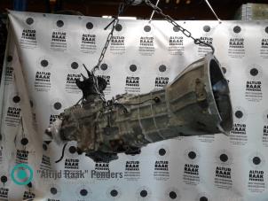 Gebruikte Versnellingsbak Mitsubishi L-200 2.5 DI-D 4x4 Prijs op aanvraag aangeboden door "Altijd Raak" Penders