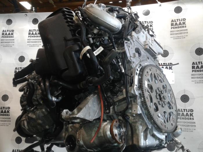 Motor van een BMW 5 serie Touring (F11) M550d xDrive 24V 2014