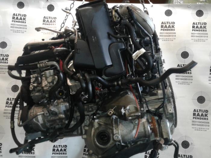 Motor van een BMW 5 serie Touring (F11) M550d xDrive 24V 2014