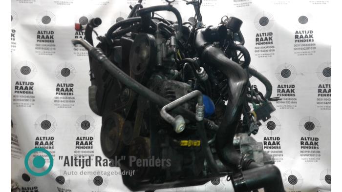 Motor van een Citroën C8 (EA/EB) 2.0 HDi 16V 2004