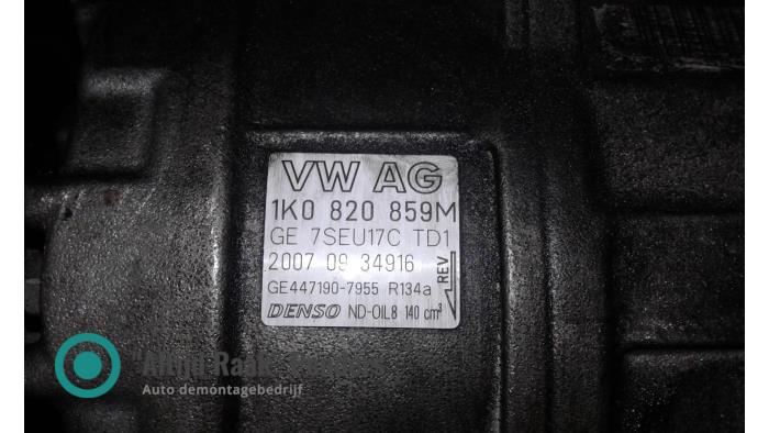 Aircopomp van een Volkswagen Golf 2009