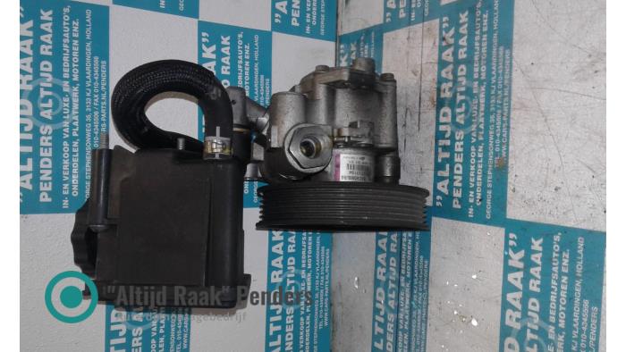 Stuurbekrachtiging Pomp van een Mercedes E-Klasse 2005