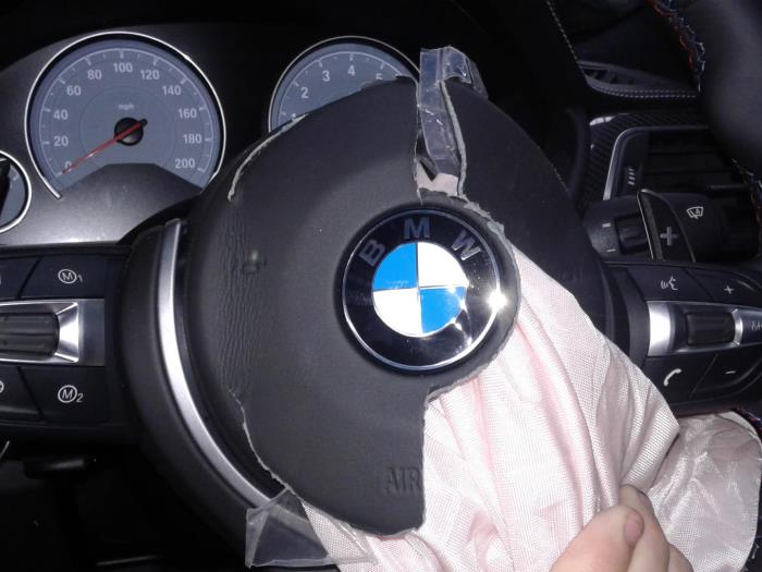 Radiobediening Stuur van een BMW 4 serie (F32) M4 3.0 24V Turbo Competition Package 2017