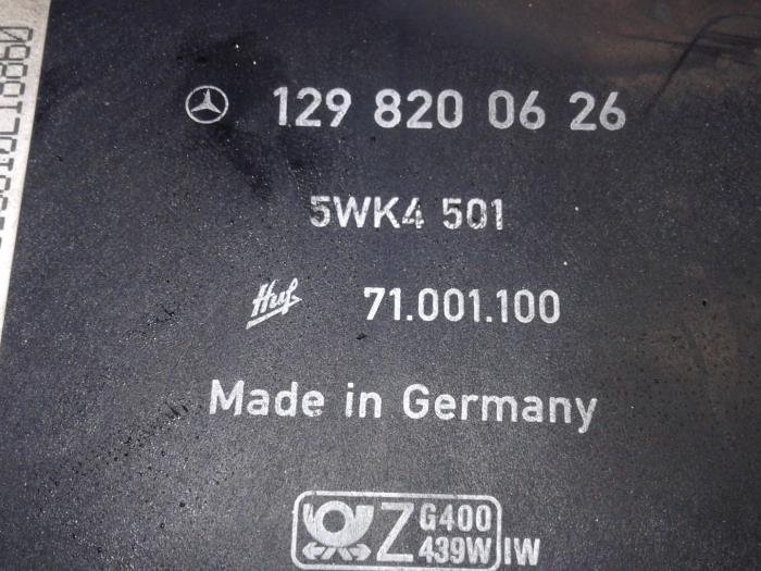 Alarm module van een Mercedes-Benz SL (R129) 5.0 500 SL 32V 1991