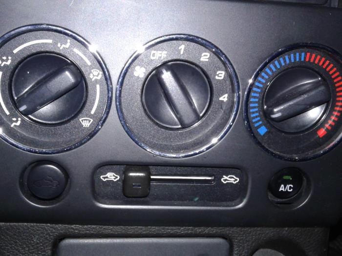Kachel Weerstand van een Daihatsu Copen 0.7 Turbo 16V 2010