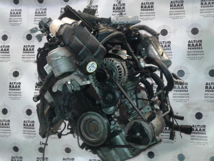 Motor van een Ford S-Max (GBW) 2.0 TDCi 16V 140 2012
