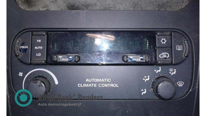 Gebruikte Display Climat Control Chrysler Voyager Prijs op aanvraag aangeboden door "Altijd Raak" Penders