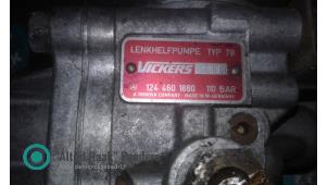 Gebruikte Pomp Servo Mercedes 200 - 500 Prijs op aanvraag aangeboden door "Altijd Raak" Penders