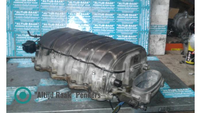 Inlaatspruitstuk van een Mercedes ML-Klasse 2006