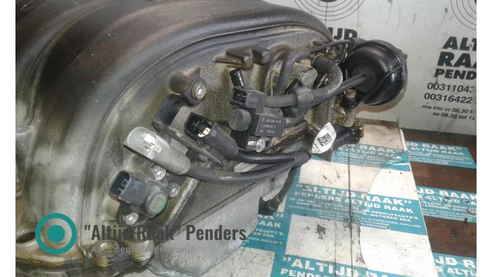 Inlaatspruitstuk van een Mercedes ML-Klasse 2006