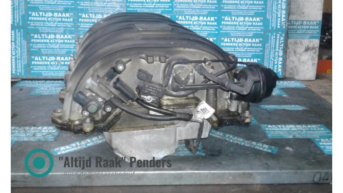 Inlaatspruitstuk van een Mercedes ML-Klasse 2006