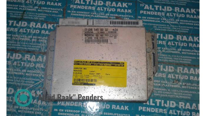 ABS Computer van een Mercedes E-Klasse 1997