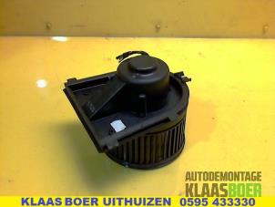 Gebruikte Kachel Ventilatiemotor Volkswagen Lupo (6X1) 1.4 16V 75 Prijs € 30,00 Margeregeling aangeboden door Autodemontage Klaas Boer