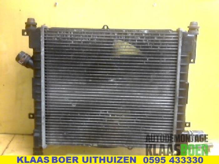 Gebruikte Radiateur Ford Ka I 1.3i Prijs € 35,00 Margeregeling aangeboden door Autodemontage Klaas Boer