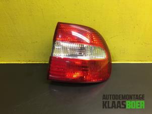 Gebruikte Achterlicht rechts Volvo V40 (MV) 1.6 T3 GTDi 16V Prijs € 45,00 Margeregeling aangeboden door Autodemontage Klaas Boer