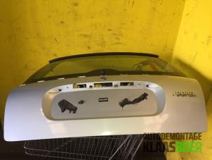 Gebruikte Achterklep BMW Mini One/Cooper (R50) 1.6 16V Cooper Prijs € 50,00 Margeregeling aangeboden door Autodemontage Klaas Boer