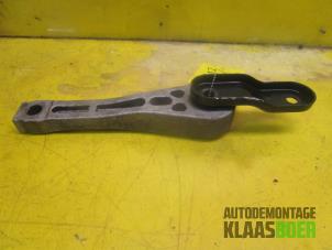 Gebruikte Motorsteun Volkswagen Golf V (1K1) 1.9 TDI Prijs € 30,00 Margeregeling aangeboden door Autodemontage Klaas Boer