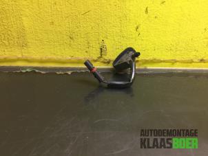 Gebruikte Ruitensproeier voor BMW Mini One/Cooper (R50) 1.6 16V Cooper Prijs € 10,00 Margeregeling aangeboden door Autodemontage Klaas Boer