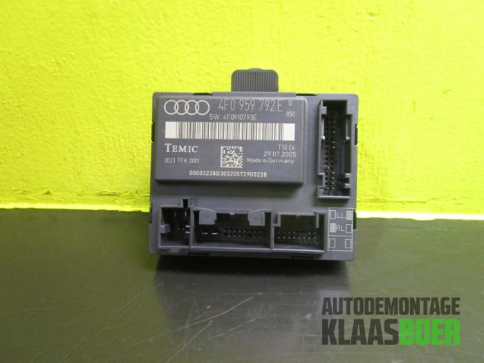 Gebruikte Deur module Audi A6 Avant Quattro (C6) 3.0 TDI V6 24V Prijs € 35,00 Margeregeling aangeboden door Autodemontage Klaas Boer