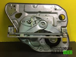 Gebruikte Raammechaniek 4Deurs rechts-achter Volvo V50 (MW) 1.6 D 16V Prijs € 45,00 Margeregeling aangeboden door Autodemontage Klaas Boer