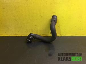 Gebruikte Radiateurslang Skoda Octavia Combi (1Z5) 1.6 TDI Greenline Prijs € 10,00 Margeregeling aangeboden door Autodemontage Klaas Boer