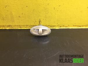 Gebruikte Knipperlicht Scherm links-voor Peugeot 107 1.0 12V Prijs € 5,00 Margeregeling aangeboden door Autodemontage Klaas Boer