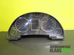 Gebruikte Kilometerteller KM Audi A4 Avant Quattro (B7) 3.2 FSI V6 24V Prijs € 65,00 Margeregeling aangeboden door Autodemontage Klaas Boer