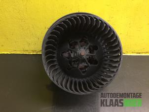 Gebruikte Chaufage Ventilatiemotor BMW 1 serie (E87/87N) 118d 16V Prijs € 50,00 Margeregeling aangeboden door Autodemontage Klaas Boer