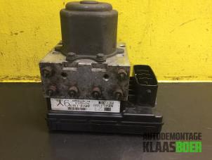 Gebruikte ABS Pomp Toyota Corolla Verso (E12) 2.0 D-4D 16V 90 Prijs € 125,00 Margeregeling aangeboden door Autodemontage Klaas Boer