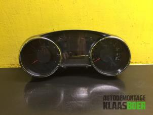 Gebruikte Kilometerteller KM Peugeot 5008 I (0A/0E) 1.6 VTI 16V Prijs € 65,00 Margeregeling aangeboden door Autodemontage Klaas Boer