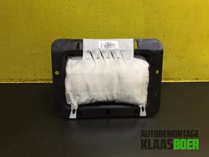 Gebruikte Airbag rechts (Dashboard) Peugeot 5008 I (0A/0E) 1.6 VTI 16V Prijs € 175,00 Margeregeling aangeboden door Autodemontage Klaas Boer