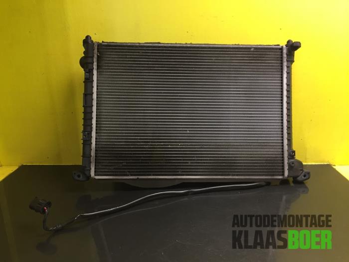 Gebruikte Radiateur BMW Mini (R50/53) 1.6 16V Cooper Prijs € 75,00 Margeregeling aangeboden door Autodemontage Klaas Boer