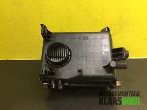 Gebruikte Luchtfilterhuis Daihatsu Applause I 1.6 16V Prijs € 30,00 Margeregeling aangeboden door Autodemontage Klaas Boer