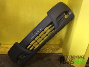 Gebruikte Bumper voor Opel Vivaro Prijs € 85,00 Margeregeling aangeboden door Autodemontage Klaas Boer