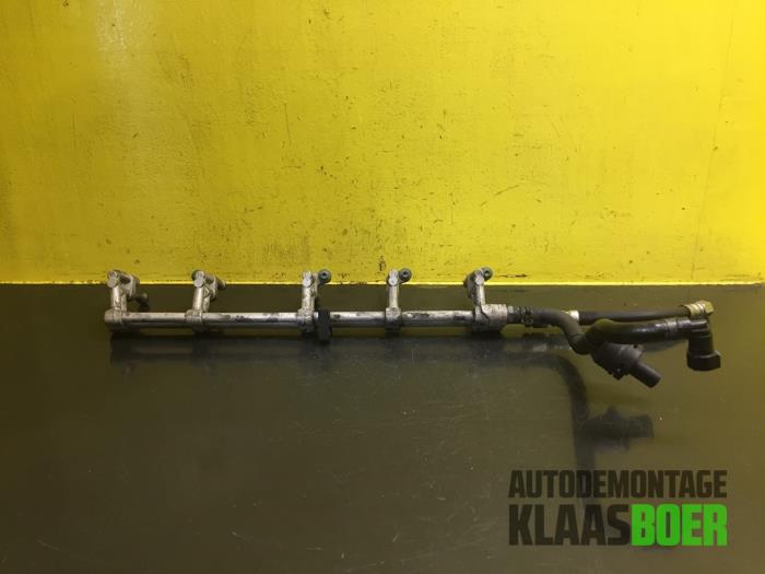 Gebruikte Common rail (Injectie) Volkswagen Touareg (7LA/7L6) 2.5 TDI R5 Prijs € 70,00 Margeregeling aangeboden door Autodemontage Klaas Boer