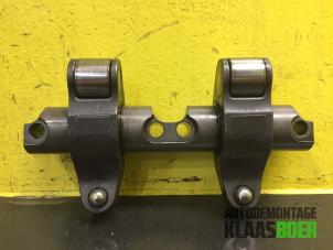 Gebruikte Tuimelaaras Volkswagen Touareg (7LA/7L6) 2.5 TDI R5 Prijs € 30,00 Margeregeling aangeboden door Autodemontage Klaas Boer