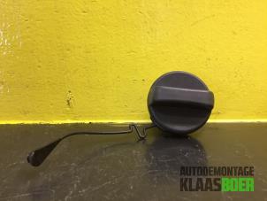 Gebruikte Tankdop Toyota Yaris II (P9) 1.0 12V VVT-i Prijs € 10,00 Margeregeling aangeboden door Autodemontage Klaas Boer